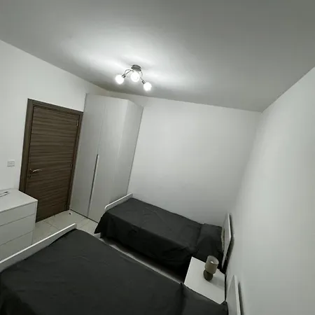 Apartamento 4 Bedroom With Swimming Pool Fgura