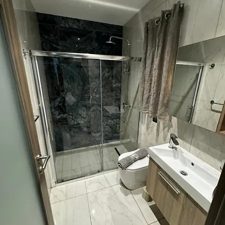 Apartamento 4 Bedroom With Swimming Pool Fgura