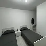 Apartamento 4 Bedroom With Swimming Pool *