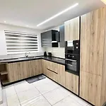 4 Bedroom With Swimming Pool Il-Fgura