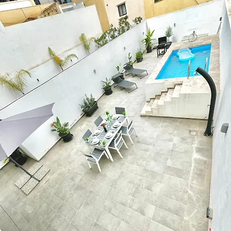 4 Bedroom With Swimming Pool Apartment Fgura
