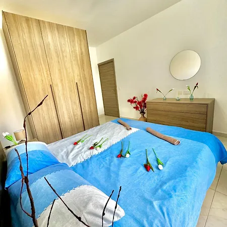 4 Bedroom With Swimming Pool