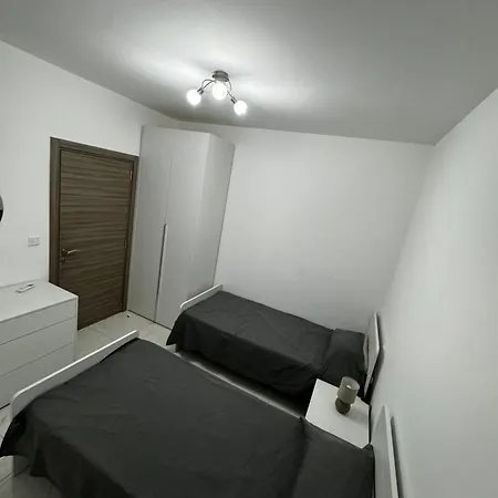 4 Bedroom With Swimming Pool * Fgura